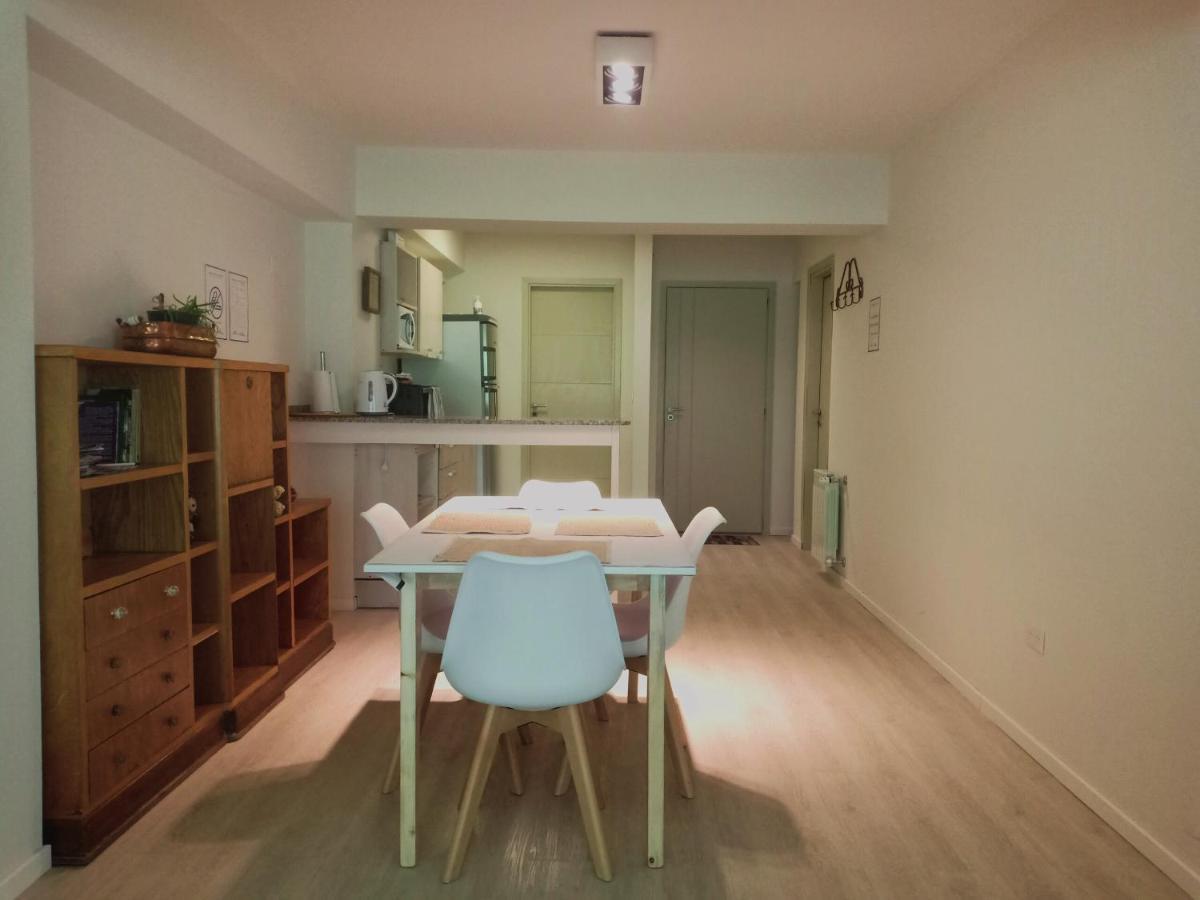 Departamento Centrico Quila Quina - Centrico Y Amplio Apartment San Carlos de Bariloche Bagian luar foto
